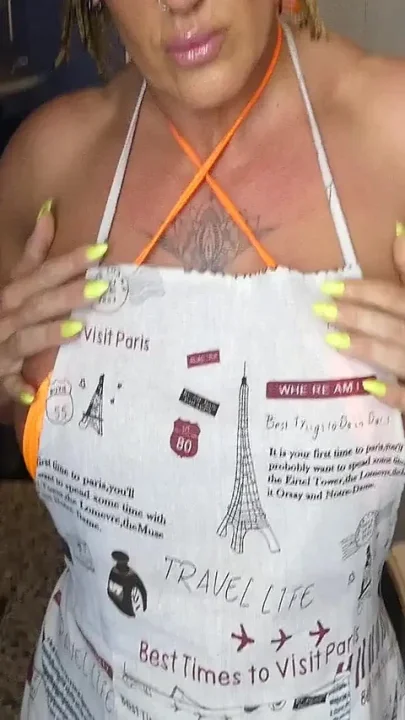 Squirting and Fucking in the Kitchen