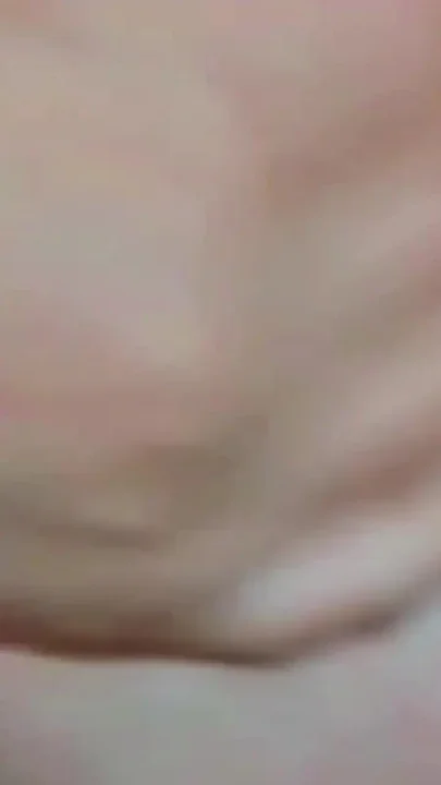Staifiya hajat b bzazalha lakbar f la douche tbanyita shiha Clip 1