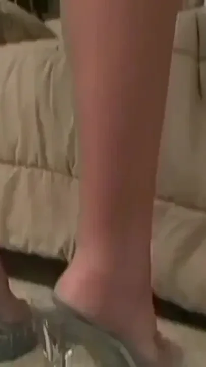 Hard double penetration for a hot slut