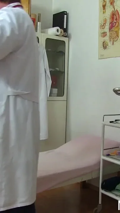 Mature Gyno - Perfect Body Skinny MILF Recorded by Filthy Gyno Doc in Surgery