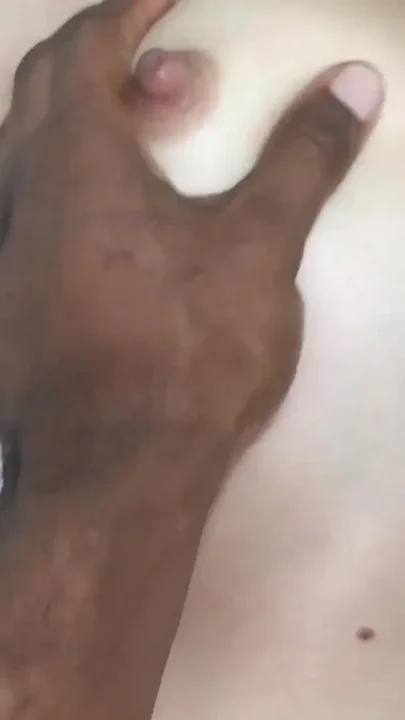 I give her a massage and I ended up arousing her until she came Clip 2