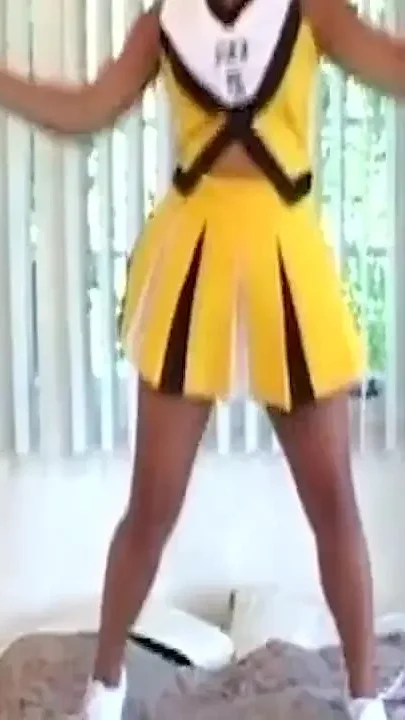 Ebony Cheerleader Sucks and Fucks BBC to Explosive Facial