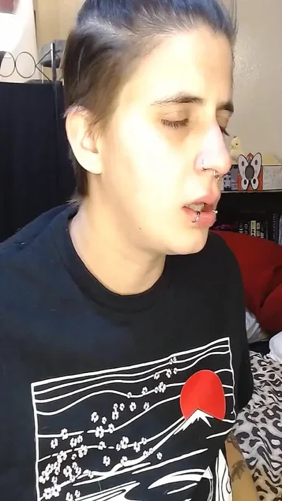 Allergy Season Tons of Wet Sneezes