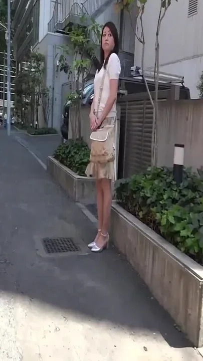 170cm Slender Aya Shooting While Her Husband Is Away