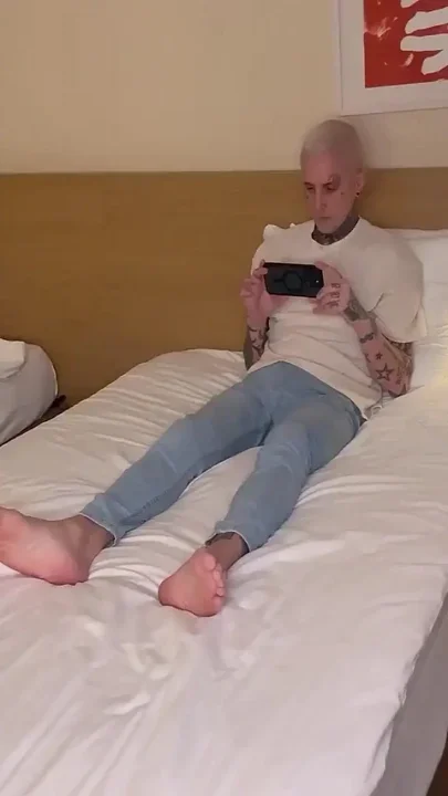 Robyn Introduces Her Step Brother to Tatman