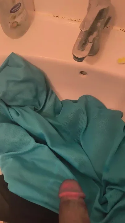 Cum in cock