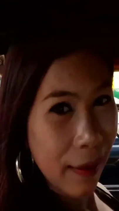 Tasty sweet Kiwi enjoys fucking strangers