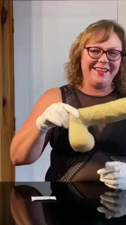 Dominatrix mistress April huge dildo ass fuck