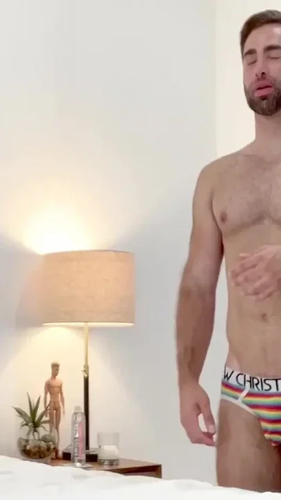 A Sensual Fuck for Bottom Lucas