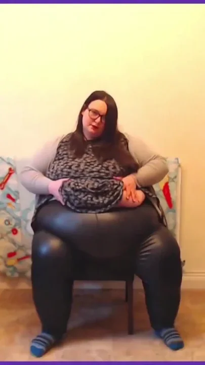Fat ssbbw in tight leather pants fashion show