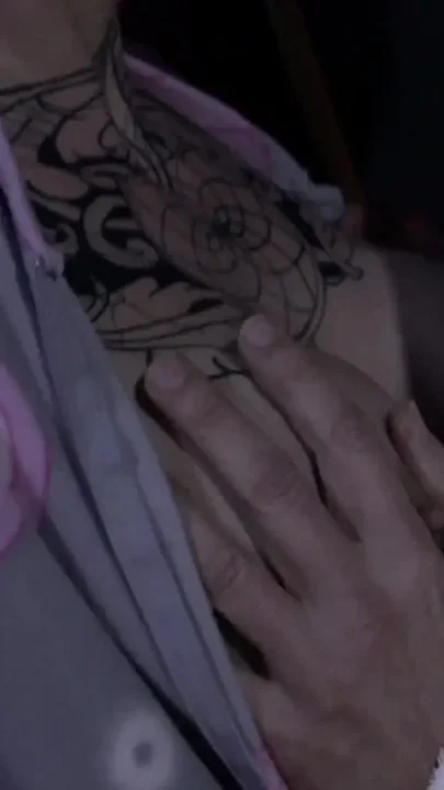 Tattooed horny chick fucked in her pink pussy