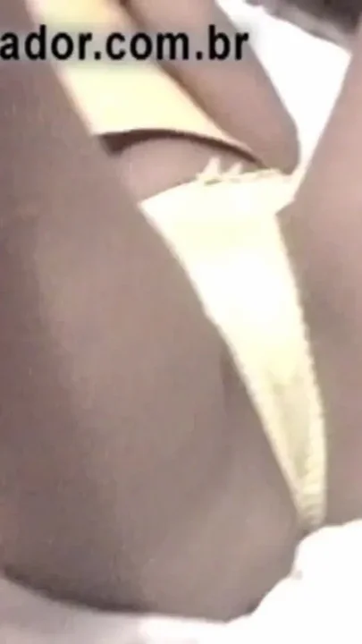 Man fucks very hot girl and films to show friends after