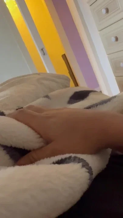 Almost caught wanking In the hostel Clip 1