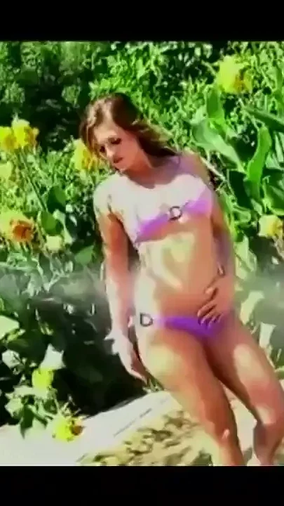 Crissy Cums Loves to Be Fucked Like a Real Hot Slut
