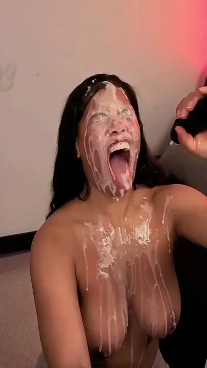 Live I Get a Lot of Semen Exploded on Me Bukakkes