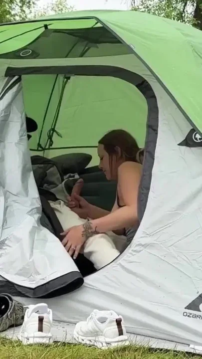 Wife Wants to be Watched Fucking in the Park Clip 1