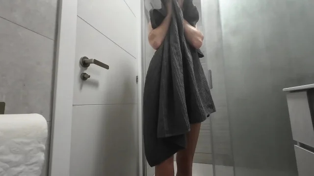 Being Naughty In The Bathroom Before My Shower