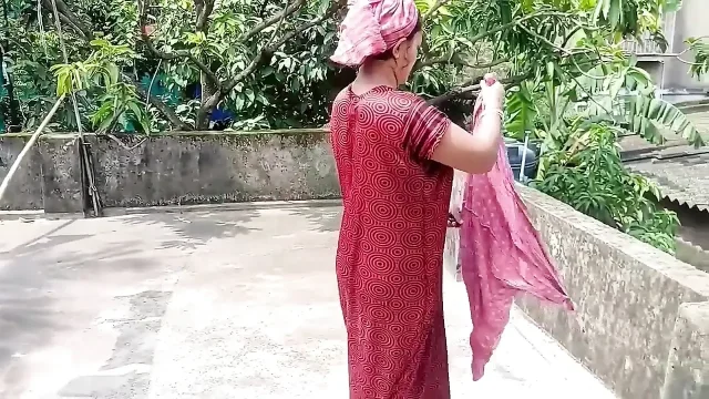 Ammi Threesome Hardcore Round housewife hot Desi video Bengali audio
