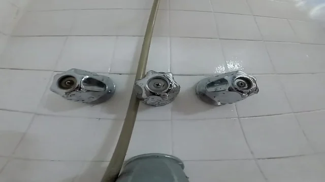 Liz Young VR 2025 Dilate Bathing Sex Toy 27 I'm Right Behind You