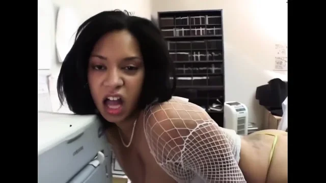 Crystal Heart Knows How to Suck Cock