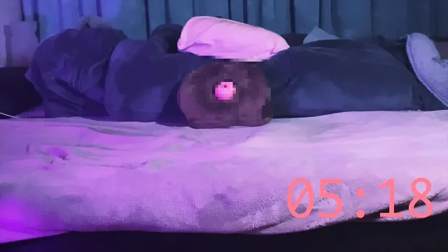 pillow humping