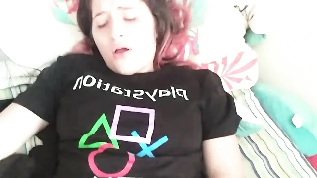 MY STEPSISTER CATCHES ME MASTURBATING SHE ASKS ME TO LEAVE HER FULL OF MILK