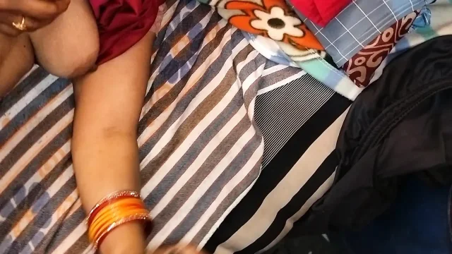 Your Bhabhi Madhu Self Enjoying Pussy Fuking