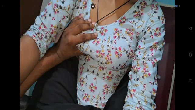 Indian Girlfriend obsessed with her boyfriends big cock She can't stop himself