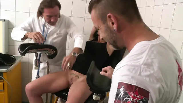 Hot Gynecologist Exam Turns Into Wild Pussy Pounding