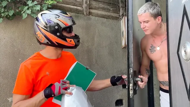 The Courier Delivered an Unusual Package and Caught the Twink Having Anal Sex