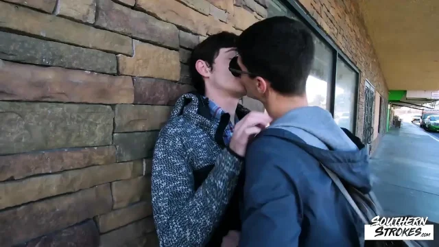 Southernstrokes Moment of Weakness