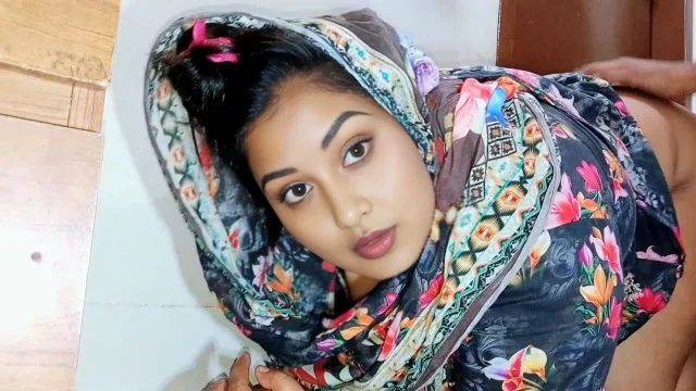 I persuaded a Bangladeshi girl to go to her house and fuck her