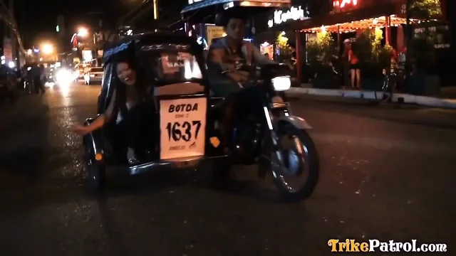Bubble Butt Filipina Is a Great Fuck for This Lucky Tourist