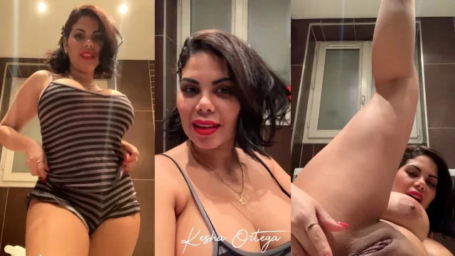 Brunette Stunner Kesha Ortega Fills Her Tight Pussy With A Fat Dildo