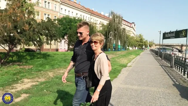 Mat Busty Hard