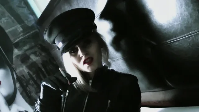 Between Her Tights Before Crushing Your Head