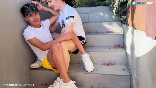 LATINO Amateur Outdoor Public Sex Street – Pissing Spitting Blowjob Gagging
