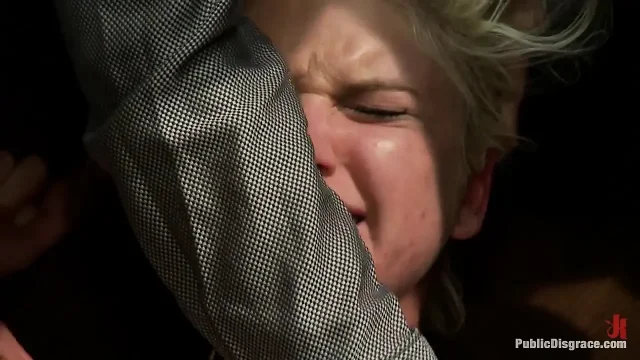 Tall Blonde Amateur Gets Fucked While Wearing Blackout Contact Lenses - She