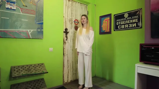 Stepfather Meets Hot Stepdaughter Who Came in the Morning After Party