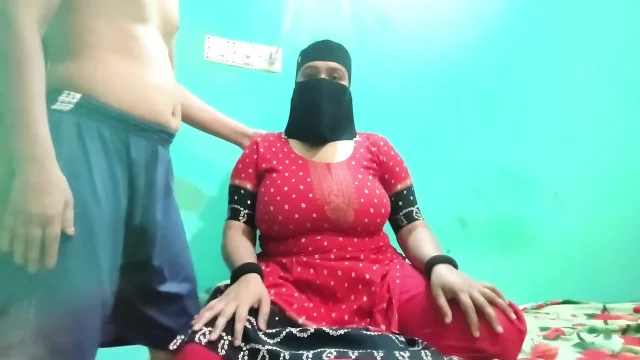 Hot Desi hot Bangla Couple has Hardcore Sex bangla and doggy style