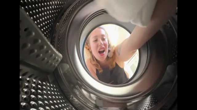 Destroying Her Pussy While She Was in the Washing Machine