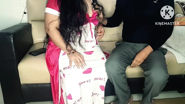 PIZZA MAN FUCK HOT BHABHI IN HINDI AUDIO