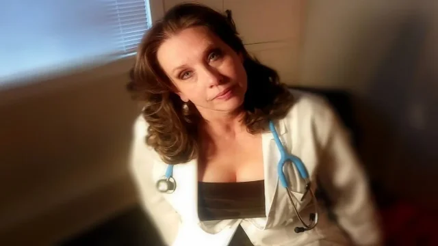 Full Scene a Sexy Mature MILF Doctor Examines a Young Man and His Curved Cock