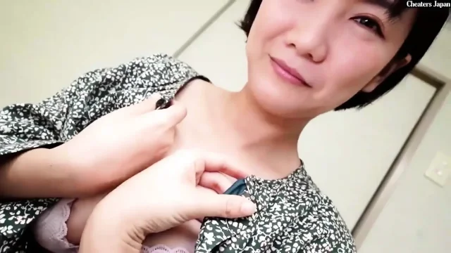 Housewife with Massive Debt Appears