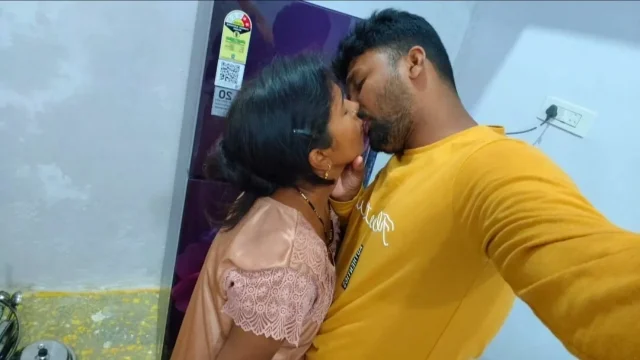 Indian sex - Bhabhi aaur bhabhi ke husband ka dost sexy video - bhabhi ke ghar