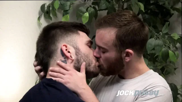 JockPussy - Tyler Castle pounds FTM stud Luke Hudson raw from behind