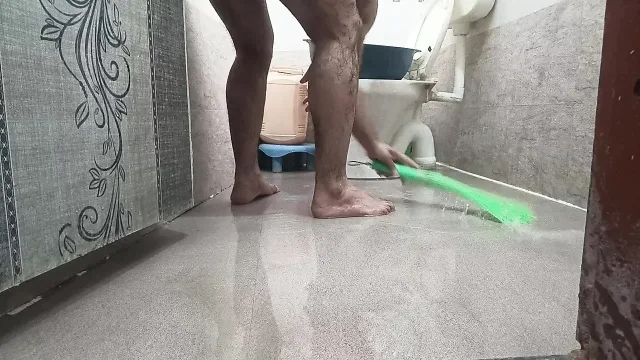 Nanga nahane ka maja hi kuchh or hai