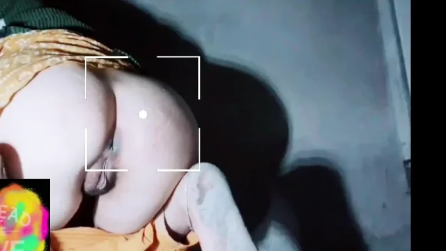Desi Girl Masturbating And Automatically Urinated in Passion