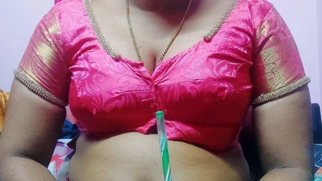 Indian housewife hot video hindi audio