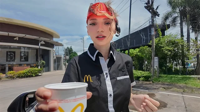 McDonalds Girl Fucks to Fix Her Mistake
